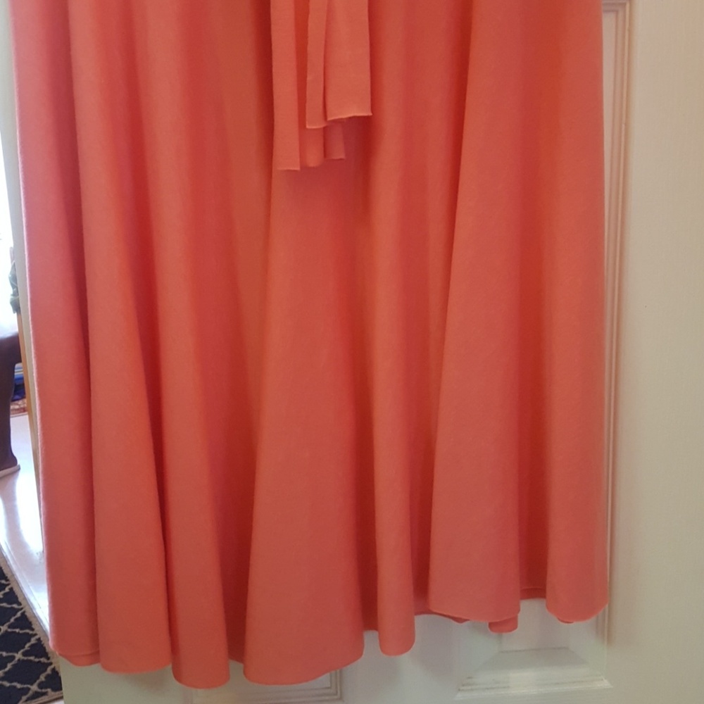 Dress - Picture 2 of 8